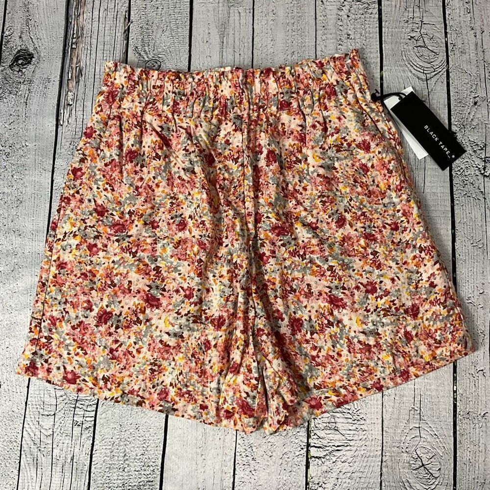 BLACK TAPE Linen Blend Floral Shorts